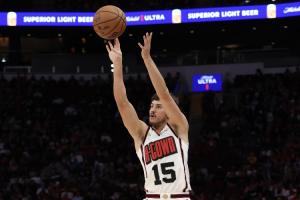 頂替范喬丹？謝潑德處子賽季3次首發(fā) 場(chǎng)均19.7分2斷三分命中率52%