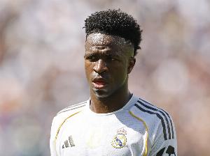 TA：阿隆索將姆巴佩視為皇馬頭號攻擊手，維尼修斯需競爭上崗