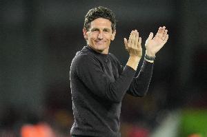 3-1擊敗曼聯(lián)！小蜜蜂主帥：VAR和點球沒什么好抱怨的 我們配贏球