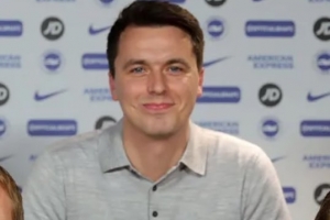 記者：預(yù)計(jì)西漢姆招募主管麥考利也將離任，他與波特關(guān)系密切