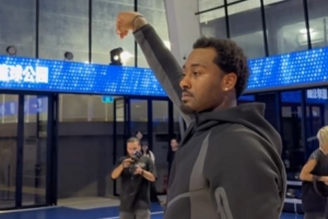 寶刀未老！沃爾中國行投三分 連進(jìn)八球彈無虛發(fā)