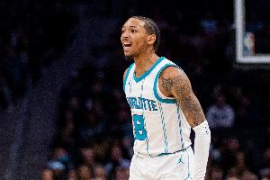 三分射手！美記：湖人、火箭、開拓者、公牛有意小尼克-史密斯