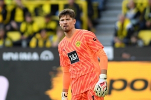 德甲首輪3-3圣保利后，多特近4輪聯(lián)賽均零封對(duì)手+科貝爾0失球