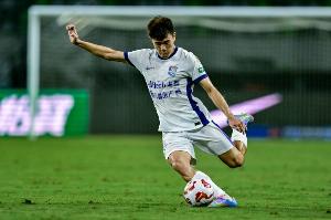 對抗激烈！天津津門虎vs河南全場共有7人染黃