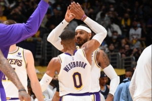 拉加-貝爾：甜瓜末期轉(zhuǎn)型成定點(diǎn)投手 威少的投籃問(wèn)題一直沒(méi)解決