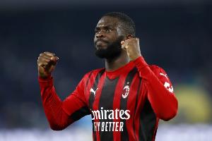 托莫里：阿萊格里要求我們集體防守，這3分實(shí)至名歸