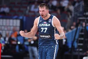 歐米奇喊話東契奇：他凡事都追求完美 去成為MVP并拿下總冠軍吧