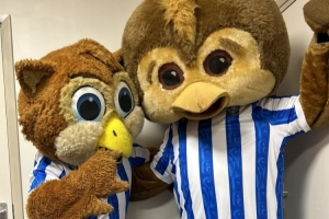 謝周三吉祥物加入球迷抗議球隊老板：為無法發(fā)聲的人們發(fā)聲