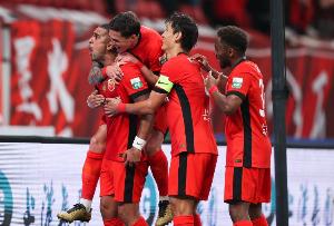 足球報(bào)：中超爭(zhēng)冠梯隊(duì)外援實(shí)力日漸趨同，保級(jí)隊(duì)對(duì)外援依賴度更高