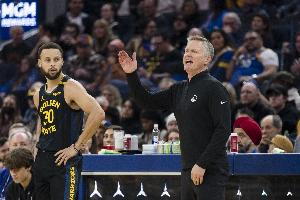 王朝黃昏！科爾：無論是否續(xù)約我們都會(huì)得體處理 如需要我會(huì)留下