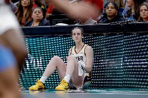 讓個(gè)克拉克！Skip：如果狂熱下賽季能保持健康 她們將贏得一切