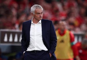 穆里尼奧：本菲卡選舉讓球員感受到壓力，但今天的表現(xiàn)沒(méi)有大問(wèn)題