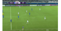 這沒進(jìn)！阿蘇埃開場6分鐘搶出單刀，推射太正被對手門將撲出