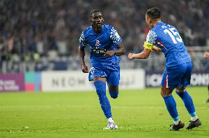 北青：國足無集訓(xùn)中超3強得以全主力，但與韓日差距有目共睹