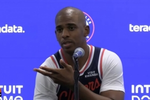 快船鄧恩：保羅是頂級職業(yè)球員 觀察他在場打球?qū)ξ規(guī)椭艽? >
                                        </div>
                                    </div>
                                                                        <div   id=