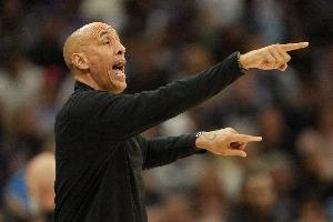 基根-穆雷：克里斯蒂來后球隊的跑動變多了 我的進攻參與度更高了