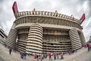 意大利老演員：圣西羅是整個(gè)意大利的象征，希望不要拆