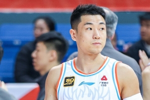 高詩(shī)巖：當(dāng)我被下放到青年隊(duì)的時(shí)候 發(fā)信息鼓勵(lì)我的寥寥無(wú)幾