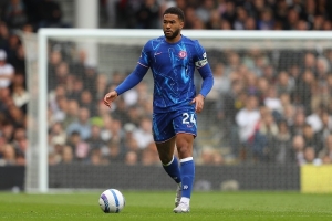 記者：據(jù)了解里斯-詹姆斯只是輕微傷病，預(yù)計這是短期的