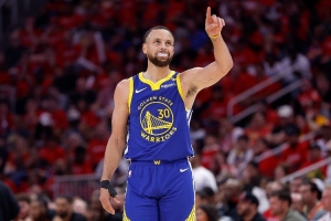 為庫里贏在當下！勇士放棄雙時間線 所有運作皆圍繞這位傳奇展開