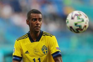 伊薩克：對陣瑞士的比賽我可以出戰(zhàn)，如果需要我能踢滿90分鐘