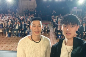 聚首澳門！媒體人曬林書豪曾凡博合照：兩任首鋼7號(hào)相聚了