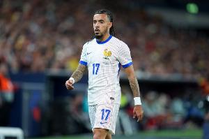 古斯托：我們上半場比賽節(jié)奏較慢，德尚教練要求加快轉(zhuǎn)移球的速度