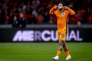 世預(yù)賽6場(chǎng)7球！31歲德佩900萬(wàn)身價(jià)踢巴甲，但54球35助荷蘭隊(duì)雙榜1