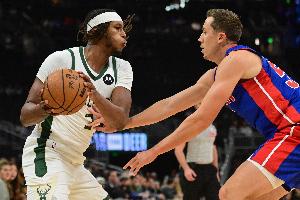 字母哥談特納：他創(chuàng)造了難以置信的空間 且總是和每個人溝通