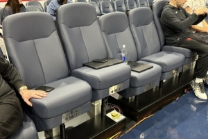 人性化改造！奇才替補席新增可調(diào)節(jié)高度座椅 利于球員放松狀態(tài)