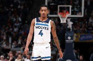 降維打擊！迪林厄姆28分鐘14投10中&三分4中4砍27+9 正負值+32