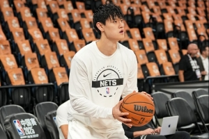 媒體人談曾凡博被裁：籃網(wǎng)的環(huán)境太過兇險(xiǎn) 競(jìng)爭(zhēng)相當(dāng)激烈