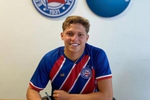 鏡報(bào)：曼城、米蘭有意巴伊亞17歲小將，球員解約金達(dá)8700萬鎊