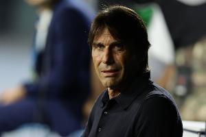 進(jìn)球網(wǎng)：那不勒斯近7場(chǎng)比賽輸4場(chǎng)已陷入危機(jī)，孔蒂不滿新援融入慢