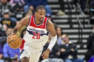 根本扛不住字母哥！薩爾10中5拿到10分12板3助