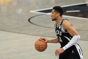 今天雄鹿主場迎戰(zhàn)奇才！隊(duì)記：字母哥升級(jí)為可以出戰(zhàn)