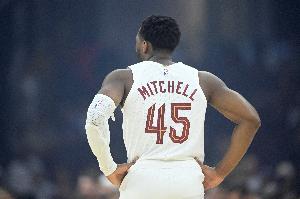 末節(jié)乏力了！米切爾25中12砍31分 第三節(jié)21分&末節(jié)4中0且2失誤