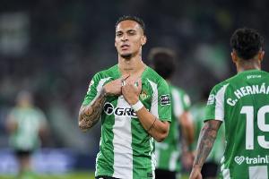 這沒進？安東尼兩轟世界波+9場5球2助，仍遭安帥無視落選巴西名單