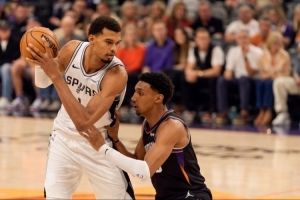 24年10月以來首次未能得分上雙！太陽如何將文班限制到僅得9分？