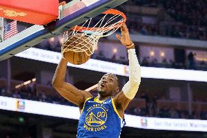 庫(kù)明加：無論庫(kù)里、巴特勒和格林是否在場(chǎng)上 我的心態(tài)始終如一