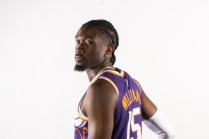 快船內(nèi)線真空！布克送拋傳 馬威背身空接瀟灑放籃拿分