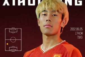 吉星高照！和曉強(qiáng)近三個(gè)賽季先后幫助西海岸、英博和銅梁龍升超