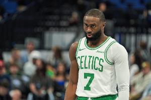 不夠亮眼！杰倫·布朗上半場11中5得12分1板1助 沒有三分出手