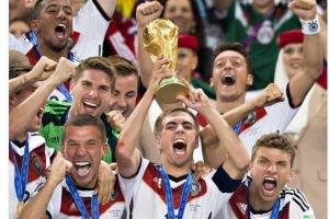 德國隊祝拉姆42歲生日快樂，為國家隊出戰(zhàn)113場+問鼎2014年世界杯