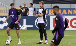 體圖：納帥親自赴美考察德國隊營地，世界杯前最后熱身賽將戰(zhàn)美國