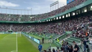 萬眾矚目??阿根廷訓(xùn)練免費開放，超2萬球迷現(xiàn)場看梅西訓(xùn)練