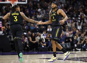 變陣！勇士VS馬刺首發(fā)：理查德+穆迪上首發(fā) 庫明加被下替補(bǔ)！