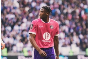 圖盧茲中場弗朗西斯國家隊(duì)友誼賽重傷，法甲官方祝他早日康復(fù)