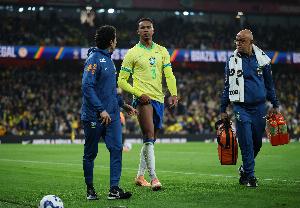 巴西隊官方：加布里埃爾右大腿肌肉損傷，退出本期國家隊