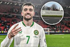 迎接英雄凱旋！愛爾蘭都柏林機場打趣：我們改名叫“帕洛特機場”